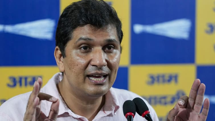 <div>'Aukaat Nahi Hai Inki': AAP Slams Suryakumar Yadav Over Team India's Win, Dares This Challenge</div>