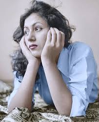 Madhubala's life is a story that includes fame, love, pain and incomplete wishes. The more love he got from the audience, the more pain he endured in his personal life. His departure at the age of Indian cinema at the age of 36 was an eremorble damage for Indian cinema. Even today, his smile, his innocence and his performance are alive in the hearts of people.