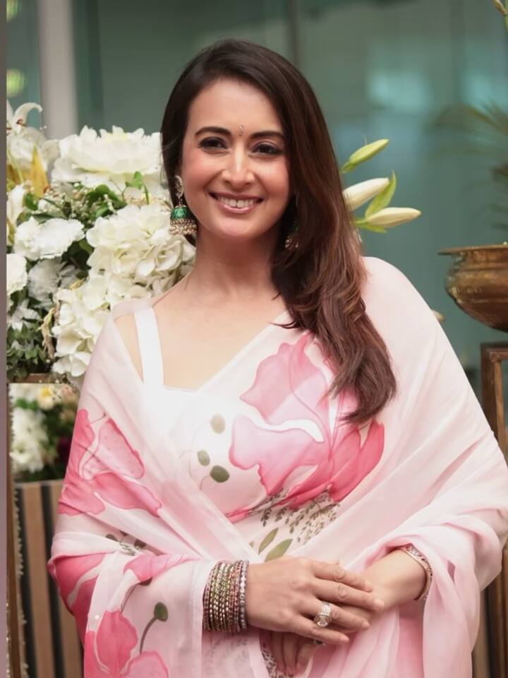 Preeti Jhangiani entered Bollywood with the film Mohabbatein and with this film she made a distinct identity among the audience. However, after the initial success, his career could not last long. Due to lack of big projects, Preity started working in B-grade films. She was not just one but part of many B-grade movies, including films like Hasina: Smart, Sexy, Dangerous. Even though these films could not show special amazing at the box office, but Preity's name is definitely in this list.