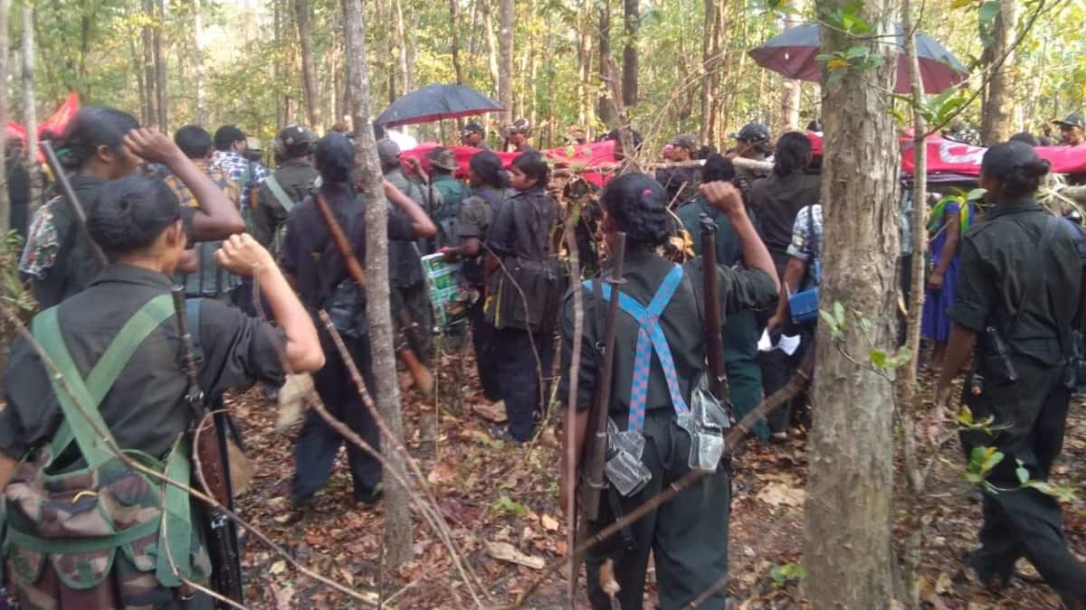 नक्सलवाद पर बड़ा वार! बिहार के बेगूसराय में 50 हजार का इनामी नक्सली ढेर, दो सहयोगी गिरफ्तार