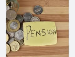 Pension: ਦੀਵਾਲੀ ਤੋਂ ਪਹਿਲਾਂ ਸਰਕਾਰ ਵੱਲੋਂ ਬਜ਼ੁਰਗਾਂ ਨੂੰ ਵੱਡਾ ਤੋਹਫ਼ਾ, ਬੁਢਾਪਾ ਪੈਨਸ਼ਨ 'ਚ ਹੋਇਆ ਵਾਧਾ, ਹਰ ਮਹੀਨੇ ਮਿਲਣਗੇ ਇੰਨੇ ਹਜ਼ਾਰ...