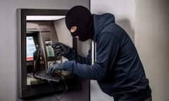 ਜੇਕਰ ਤੁਸੀਂ ਵੀ ਰੱਖਿਆ ਆਹ ATM ਪਿੰਨ ਤਾਂ ਤੁਰੰਤ ਖਾਲੀ ਹੋ ਜਾਵੇਗਾ ਅਕਾਊਂਟ