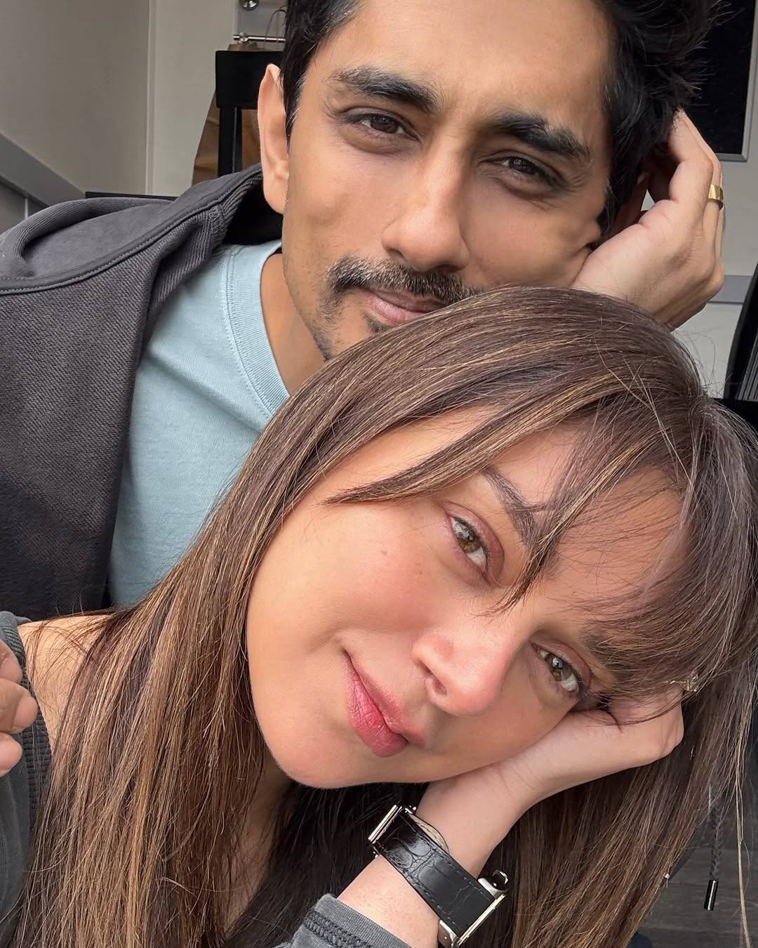 Aditi has shared romantic photos with Siddharth, in which both are seen lost in each other.