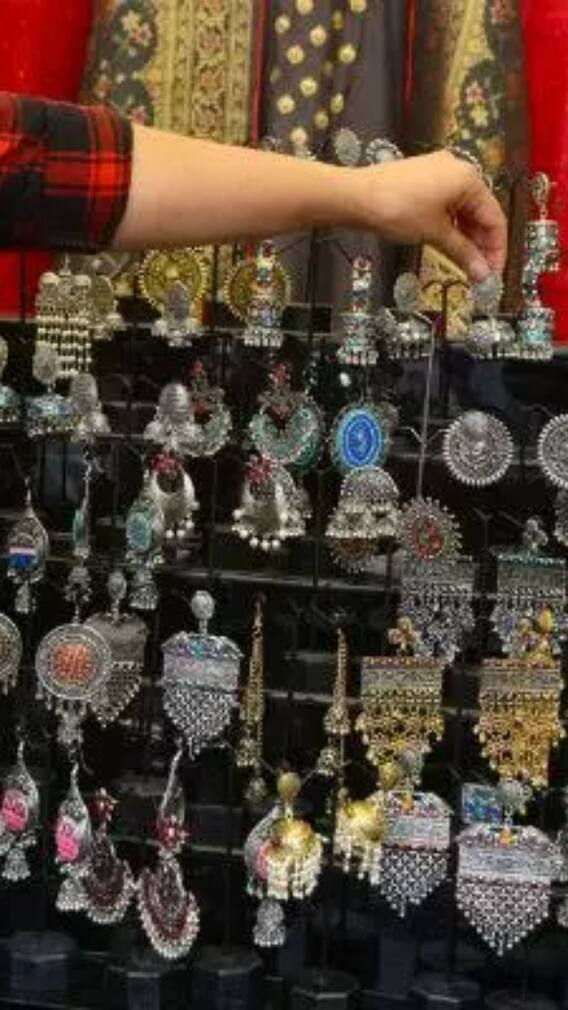 Dandiya Night के लिए हो जाएं Ready – दिल्ली की इन जगहों से लाएं परफेक्ट सिल्वर ज्वेलरी