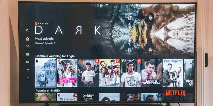 अगर शाओमी QLED TV X Pro सीरीज की बात करें, तो 43 इंच वाला मॉडल जिसकी कीमत 30,999 रुपये है ऑफर्स के बाद केवल 25,999 रुपये में खरीदा जा सकेगा. इसी तरह 55 इंच का वेरिएंट 42,999 रुपये की जगह 36,499 रुपये में मिलेगा. वहीं 65 इंच का मॉडल लगभग 10,000 रुपये सस्ते होकर 54,999 रुपये में उपलब्ध होगा.