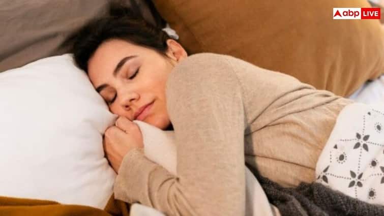 Health Tips: खाना खाकर तुंरत बिस्तर पर सो जाते हैं आप? इन बीमारियों का हो सकते हैं शिकार