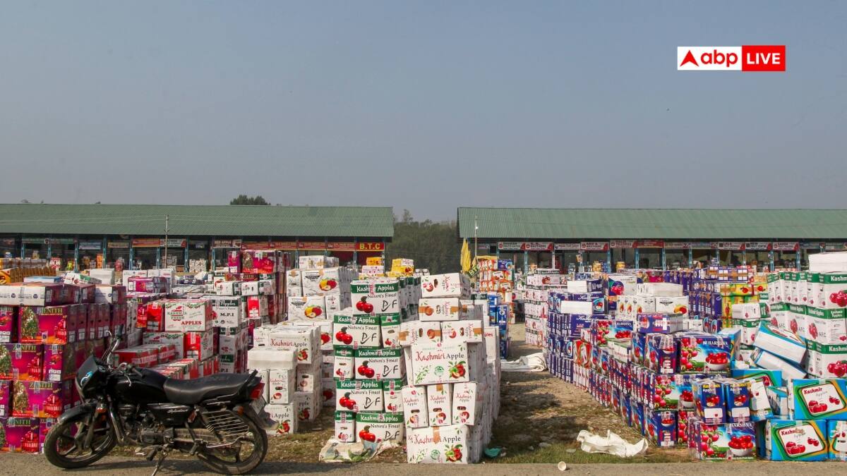 हजारों ट्रक और सड़ रहे सेब...आखिर 21 दिनों बाद खुला श्रीनगर-जम्मू हाईवे