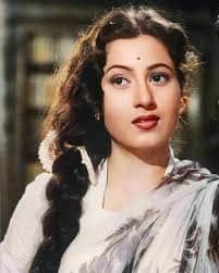 Madhubala was called Marilyn Munro of India. His smile, unmatched beauty and acting still makes people crazy. Even after decades, she is counted among the most beautiful actresses of Indian cinema.