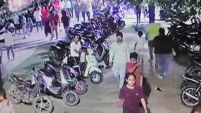जोधपुर: मंदिर में गए पूजा करने बाहर स्कूटी चोरी, CCTV में कैद हुई वारदात