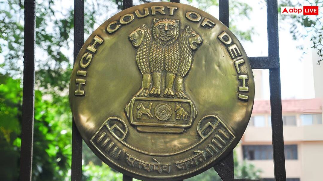 Pakistani woman appeals to Delhi High Court over visa cancellation notice to Central Government ann वीजा रद्द होने पर पाकिस्तान वापस भेजी गई महिला ने अब लगाई दिल्ली HC में गुहार, कहा- 'मुझे भारत वापस...'