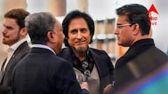 থেমেও থামছে না করমর্দন-বিতর্ক, রেফারি পাইক্রফ্টকে 'ভারতের ফিক্সার' বলে দাবি করলেন রামিজ রাজা