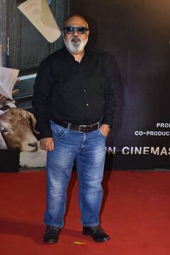 Jolly LLB 3 Screening: फंकी लुक में दिखे अक्षय कुमार, तो पत्नी और बेटी संग पहुंचे अरशद, शॉर्ट ड्रेस में अमृता ने ढाया कहर