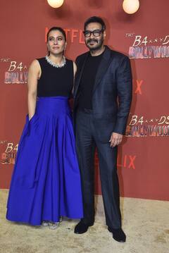 Bads Of Bollywood Screening:  माधुरी दीक्षित की खूबसूरत तस्वीरें, 58 साल की एक्ट्रेस के ग्लैमर के आगे काजोल भी लगीं फीकी