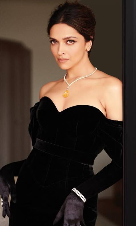 इस rautur में kanak k-शोल-शोल er-शोलthur khamak r सthirी ज में r में में r एलिगेंट r बेहद r बेहद r बेहद r एलिगेंट r एलिगेंट बेहद r एलिगेंट r एलिगेंट Kandaun लुक फिडेंट r औ r डिंपल डिंपल kthamaut इस kthur पिक r पिक r पिक r पिक