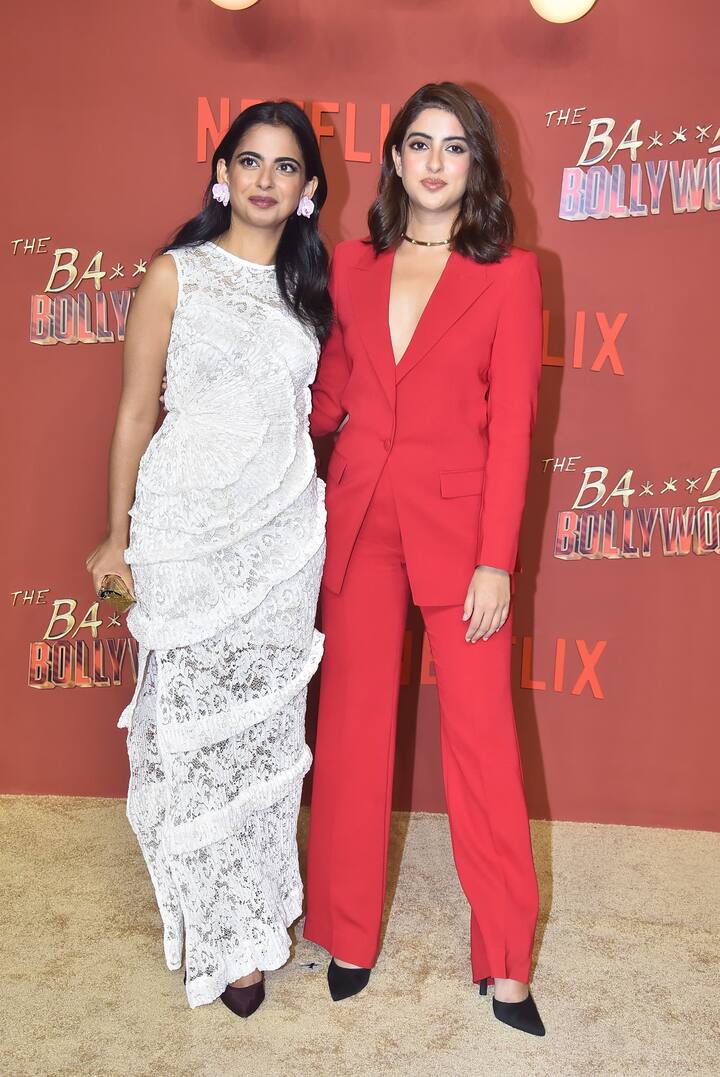 Isha Ambani and Navya Nanda were seen setting the best goals at the premiere of Bads of Bollywood.