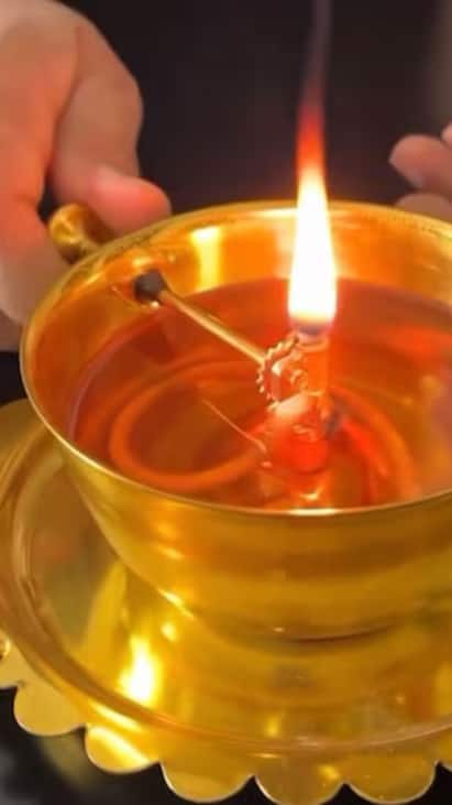 नवरात्रि में अखंड ज्योति देती है शुभ-अशुभ संकेत, ऐसे पहचानें