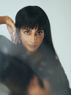 Sriya Reddy: షార్ట్‌లో శ్రియా రెడ్డి - Pawan Kalyan OG ప్రమోషన్స్ కోసమేనా!