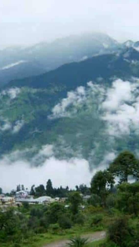 नैनीताल से आधे घंटे की दूरी पर छुपी हैं ये खूबसूरत जगहें, एक बार जरूर जाएं