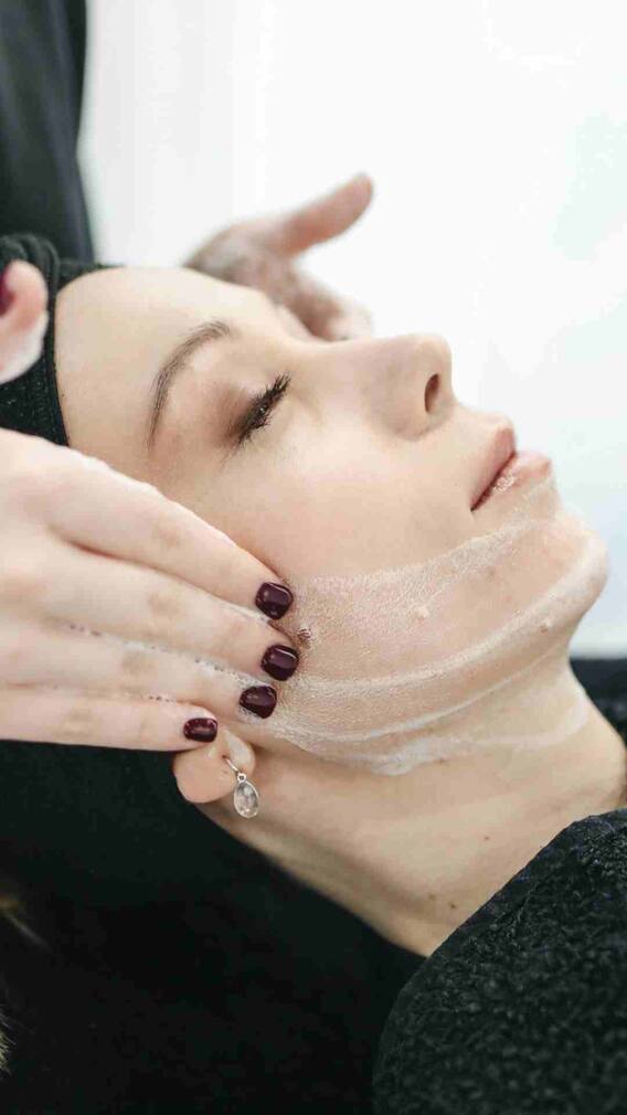 ਚਿਹਰੇ ਦੇ ਗਲੋਅ ਦੇ ਲਈ ਚੀਆ ਸੀਡਸ ‘ਚ ਮਿਲਾ ਲਓ ਆਹ ਲਾਲ ਚੀਜ਼