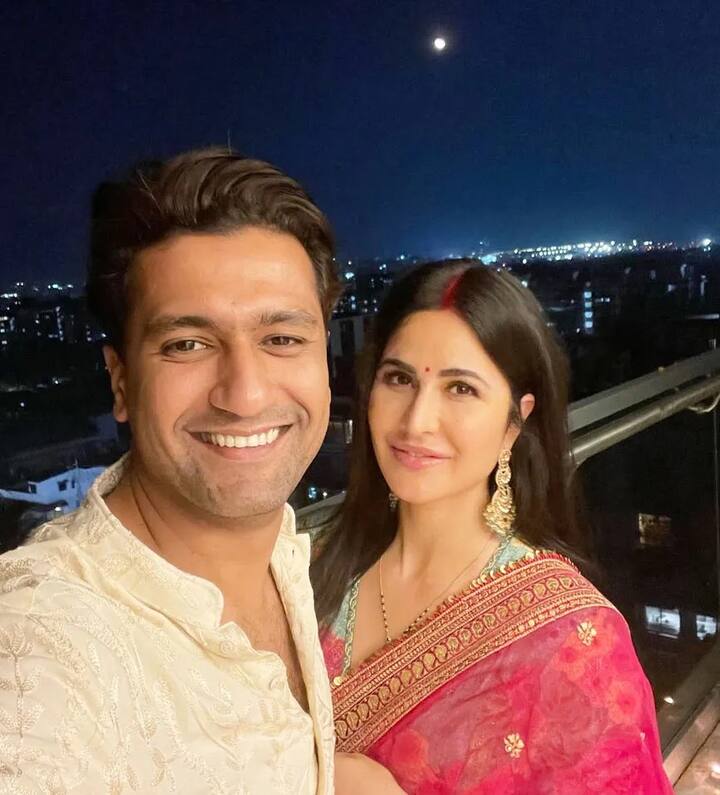This balcony is a favorite of Vicky and Katrina. Because whether to see the moon on Karvachauth or to make a video of film promotion, couples choose this place.