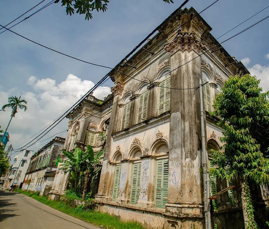 সাউ বাড়ি