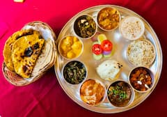 Shardiya Navratri 2025 : नवरात्रीच्या 9 दिवसांत देवीला करा प्रसन्न; बनवा 'हे' 9 प्रकारचे नैवेद्य