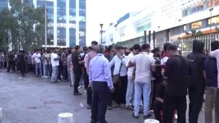 Delhi, Mumbai Flock To Apple Stores As iPhone 17 Goes On Sale; Scuffle Outside BKC Store Amid Rush: Videos