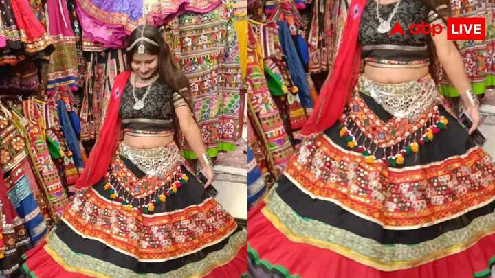 अगर आप लहंगा या चोली पहन रही हैं तो उसके साथ एक हैवी मिरर वर्क या गोटा-पट्टी वाला दुपट्टा लें. आप किसी पुराने दुपट्टे पर खुद भी मिरर या गोटा लगाकर इसे रेडी कर सकती हैं. ये भी आपके लुक को और सुंदर बना देगा.