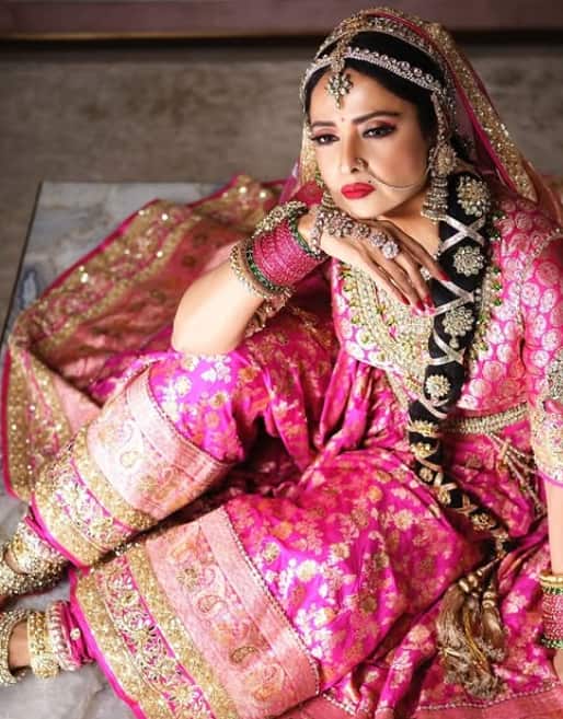 आखिर क्या खाती हैं रेखा कि 70 साल की उम्र में भी हैं इतनी खूबसूरत? एक्ट्रेस की पूरे दिन की डाइट प्लान का हो गया खुलासा