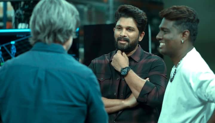 साउथ के पॉपुलर फिल्ममेकर एटली अपनी इस फिल्म को बड़े लेवल पर बनाने की पूरी कोशिश में जुट गए हैं.फिल्म में अल्लू अर्जुन की अलावा दीपिका पादुकोण,रश्मिका मंदना,मृणाल ठाकुर और जाह्नवी कपूर के जैसे बड़े स्टार्स भी नजर आने वाले हैं.