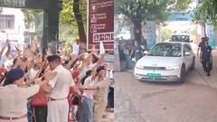 'सर..सर मेरी बात सुन लीजिए...', गुहार लगाते रहे अभ्यर्थी सामने से बढ़ गया सीएम नीतीश का काफिला