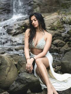 Garvita Sadhwani Photo: ગર્વિતા સાધવાની કાતિલ અદા જોઈ ફેન્સ થયા ક્રેઝી, જુઓ તસવીરો