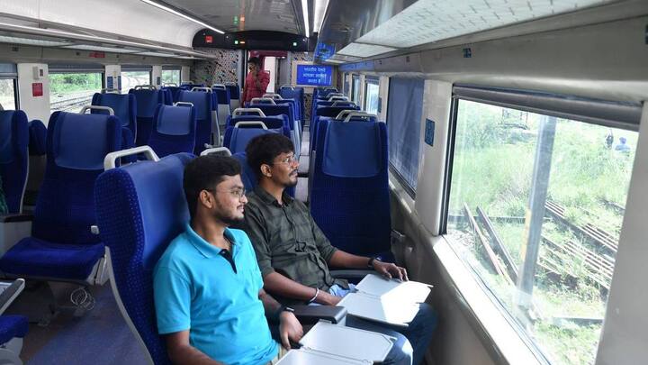 रेल्वे स्थानकावरील वेंडरांकडून सातत्याने पाणी बॉटलसाठी आगाऊ पैसे घेतल्याची ओरड पाहायला मिळते. 15 रुपयांच्या बॉटलसाठी 20 रुपये आकारले जात असल्याचे प्रकार सर्रास घडत आहेत.