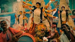 Operation Sindoor थीम से हो रही दुर्गा पूजा, आपके दिल को छू लेंगे कोलकाता की दुर्गा पूजा के ये 10 पंडाल