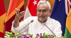 परकैप्टा इनकम से शिक्षा छोड़ने तक... इन पांच मामलों में बिहार का हाल बेहाल