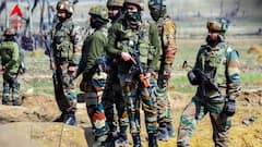 জম্মু ও কাশ্মীরের কিশতোয়ারে সেনা-জঙ্গি সংঘর্ষ, লুকিয়ে থাকা সন্ত্রাসীদের খোঁজে জারি তল্লাশি অভিযান