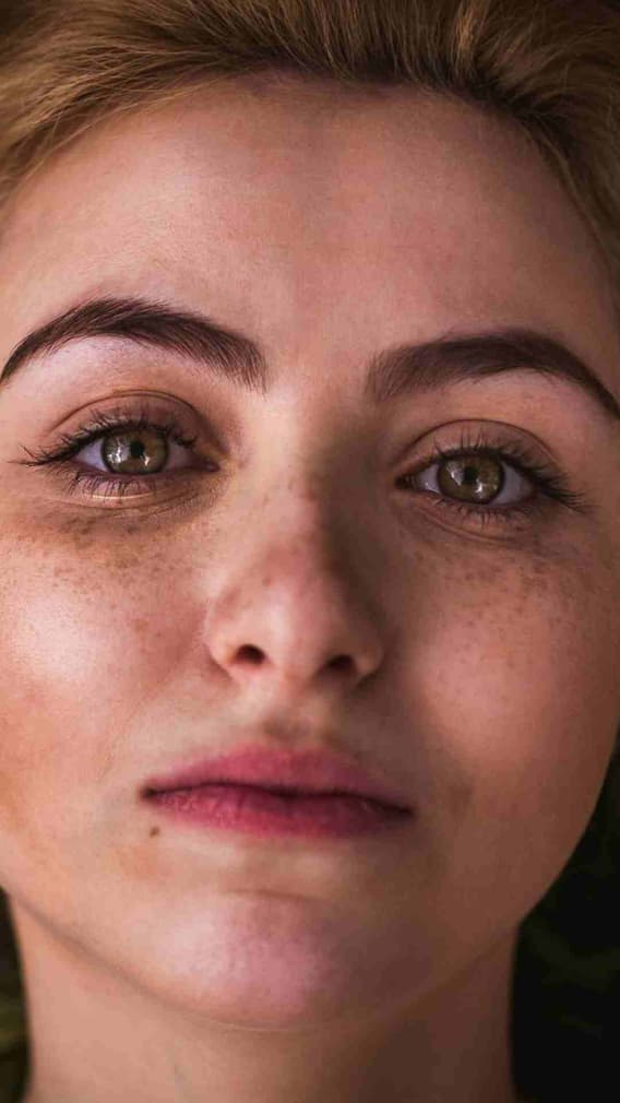 डोळ्यांखालचे डार्क सर्कल्स झटपट होतील गायब, फॉलो करा 'ही' ट्रिक!