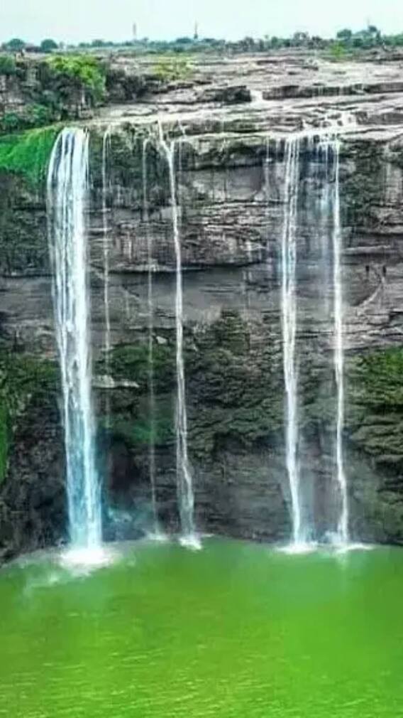 इस नवंबर करें ट्रिप की प्लानिंग: प्रयागराज के पास की इन खूबसूरत जगहों पर बिताएं यादगार छुट्टियां