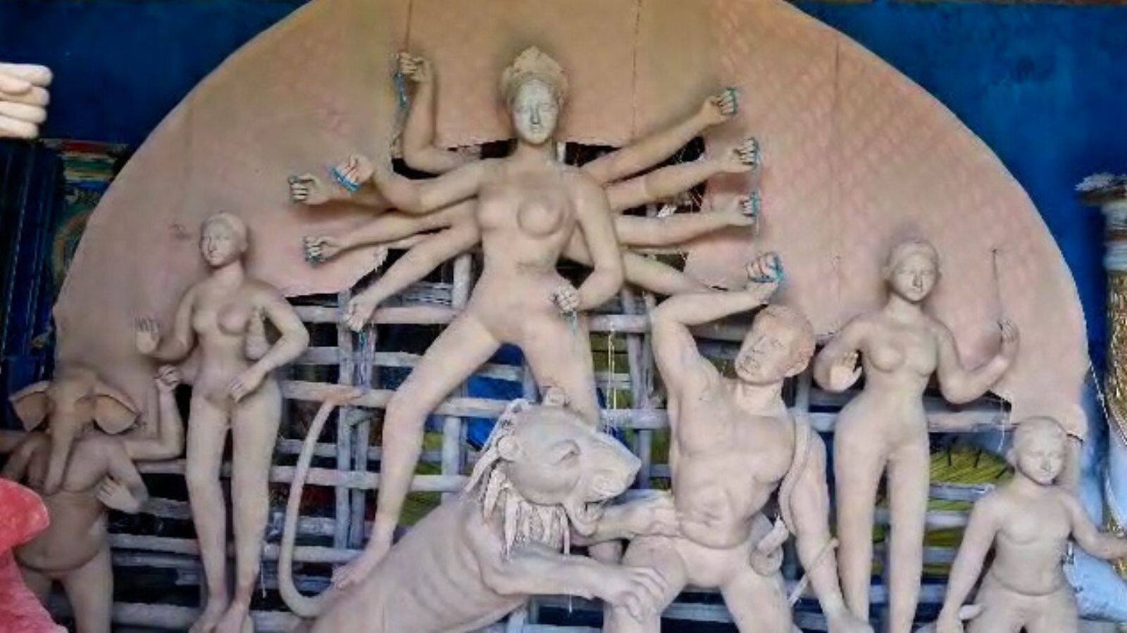 Durga Puja 2025: ক্ষুদিরামের নাম জড়িত এই রাজবাড়ির সঙ্গে , চলত বিপ্লবীদের প্রশিক্ষণ, ৪১৪ বছরের দুর্গাপুজো অম্বিকানগরে