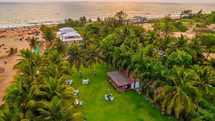 भारत का एक छोटा सा तटीय राज्य है गोवा, जो कि अपने पोर्ट, व्यापारिक महत्व और पुर्तगाली शासन के कारण विदेशी साम्राज्यों के लिए हमेशा आकर्षण का केंद्र रहा, लेकिन इतिहास इस बात का गवाह है कि मुगलों और अंग्रेजों दोनों के लिए गोवा को पूरी तरह गुलाम बनाना मुमकिन नहीं हुआ.