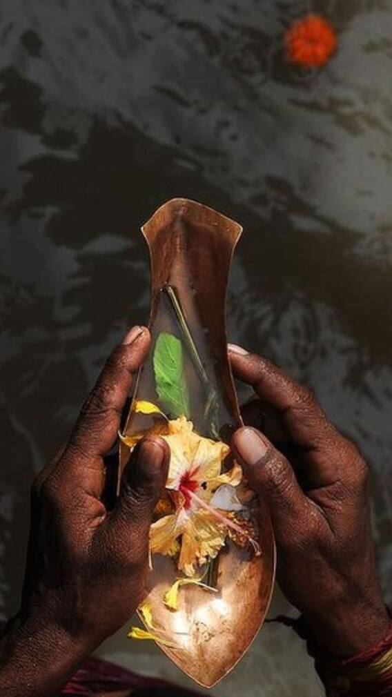 श्राद्ध न केल्यास पितरांना खरोखरच त्रास होतो का?