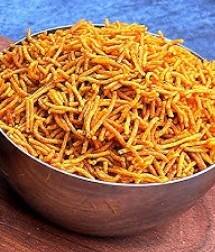 Aloo Bhujia: ਘਰ 'ਚ ਇੰਝ ਅਸਾਨ ਤਰੀਕੇ ਨਾਲ ਤਿਆਰ ਕਰੋ ਆਲੂ-ਭੁਜੀਆ, ਚਟਕਾਰੇ ਲਗਾ-ਲਗਾ ਖਾਏਗੀ ਫੈਮਿਲੀ