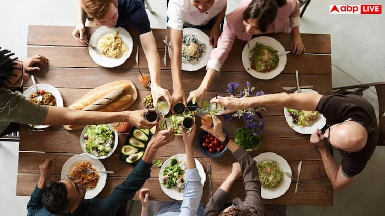 Best Time to Drink Alcohol: खाना खाने से पहले या खाना खाने के बाद, कब पीनी चाहिए शराब, कब ज्यादा होता है नशा?