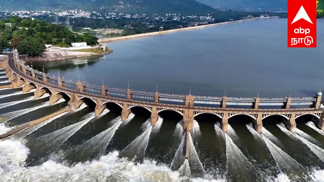 Mettur Dam : மேட்டூர் அணைக்கு நீர்வரத்து அதிகரிப்பு! ஒகேனக்கல்லில் ஆர்ப்பரிக்கும் தண்ணீர்: சுற்றுலா பயணிகள் உற்சாகம்! Mettur Dam Water inflow to Mettur Dam increases Water gushing in Hogenakkal: Tourists are excited Mettur Dam : மேட்டூர் அணைக்கு நீர்வரத்து அதிகரிப்பு! ஒகேனக்கல்லில் ஆர்ப்பரிக்கும் தண்ணீர்: சுற்றுலா பயணிகள் உற்சாகம்!