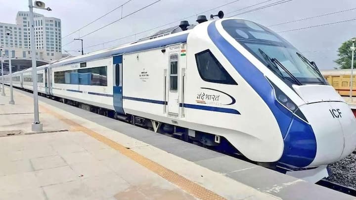 यात्री को यह फॉर्म ट्रेन छूटने के एक घंटे के भीतर भरना जरूरी है. इसमें कारण दर्ज करना होता है कि दरवाजे बंद होने या किसी अन्य वजह से यात्रा नहीं हो सकी.