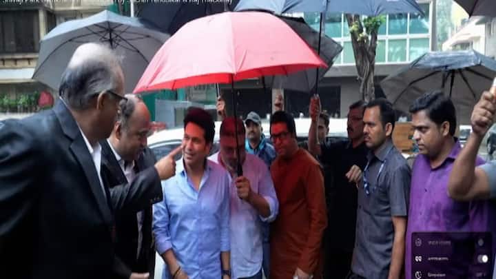 सदा सरवणकर हे राज ठाकरेंच्या भेटीसाठी शिवतीर्थ बंगल्यावरही गेले होते, पण राज ठाकरेंनी त्यांची भेट नाकारली होती. त्यानंतर, आज प्रथमच जिमखाना नुतणीकर कार्यक्रमाच्या निमित्ताने दोघे एकत्र आले होते.