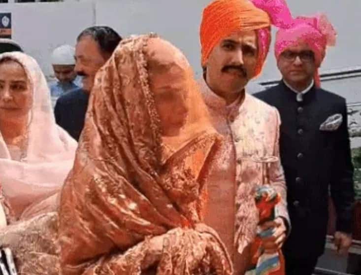 PWD ਮੰਤਰੀ ਵਿਕਰਮਾਦਿੱਤਿਆ ਸਿੰਘ ਅਤੇ ਡਾ. ਅਮਰੀਨ ਕੌਰ ਬੱਝੇ ਵਿਆਹ ਦੇ ਬੰਧਨ, ਚੰਡੀਗੜ੍ਹ ਦੇ ਗੁਰਦੁਆਰਾ ਸਾਹਿਬ 'ਚ ਲਈਆਂ ਲਾਵਾਂ