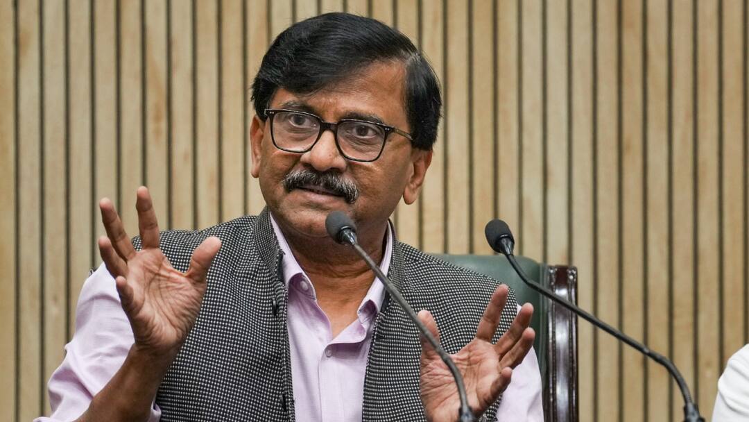 BJP कार्यकर्ता भारत-पाक मैच देखना चाहते थे, इसलिए PM ने 8 की जगह 5 बजे संबोधित किया- संजय राउत Sanjay Raut Sasys BJP workers wanted to watch India Pakistan match due to which PM Modi Planned His Address at 5 pm on GST BJP कार्यकर्ता भारत-पाक मैच देखना चाहते थे, इसलिए PM ने 8 की जगह 5 बजे संबोधित किया- संजय राउत