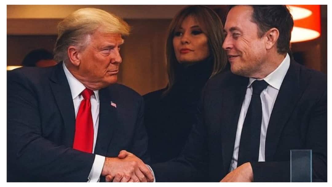 Trump Musk Shake Hands At Charlie Kirk Memorial Video Goes Viral Trump, Musk Shake Hands At Charlie Kirk Memorial; Video Goes Viral