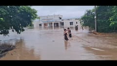 Beed Rain News : बीडच्या शिरूर कासार शहरात ढगफुटी सदृश्य पाऊस; सिंदफना नदीला पूर, बाजारपेठसह अनेकांच्या घरांमध्ये पाणीच पाणी